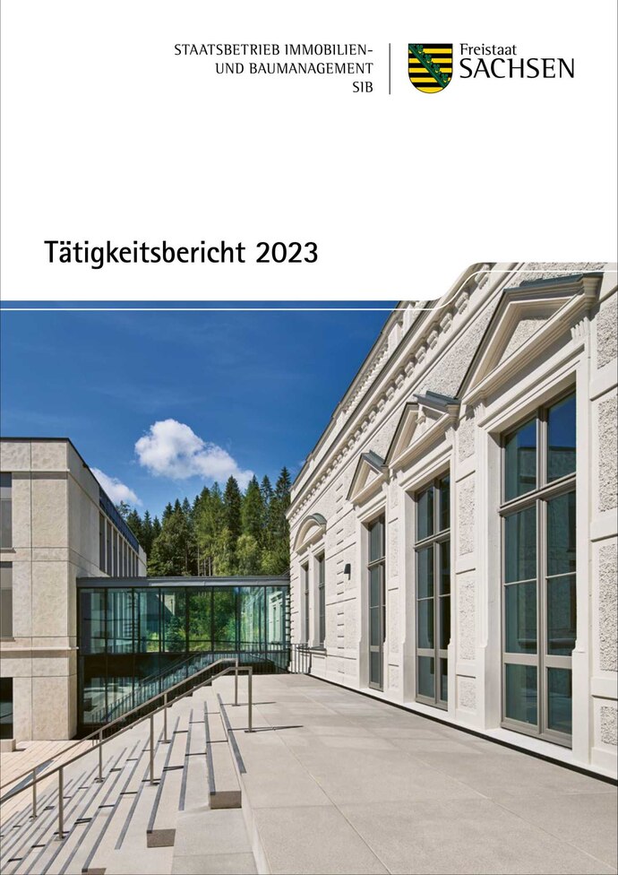 Titel Tätigkeitsbericht 2023 (Foto Forstliches Bildungszentrum Bad Reiboldsgrün)